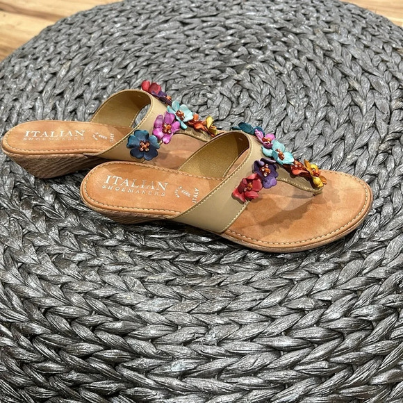 Italian Shoemakers THong Sandals Gold Blue Flowers Micro  Italian Shoemakerstoe hook tong low heel floral sandals